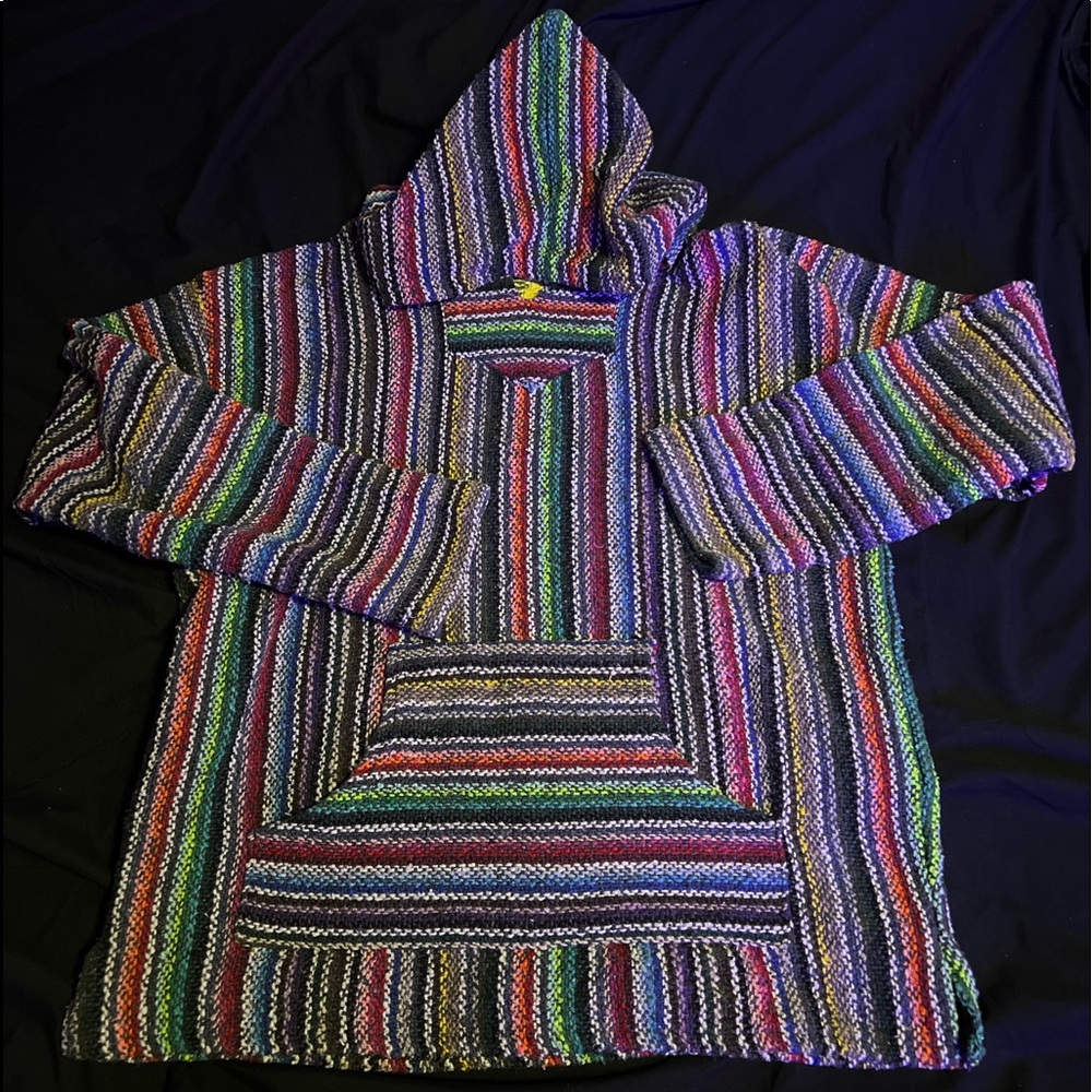 Super cute and comfortable hoodie from Mexico!never been worn,perfect condition
